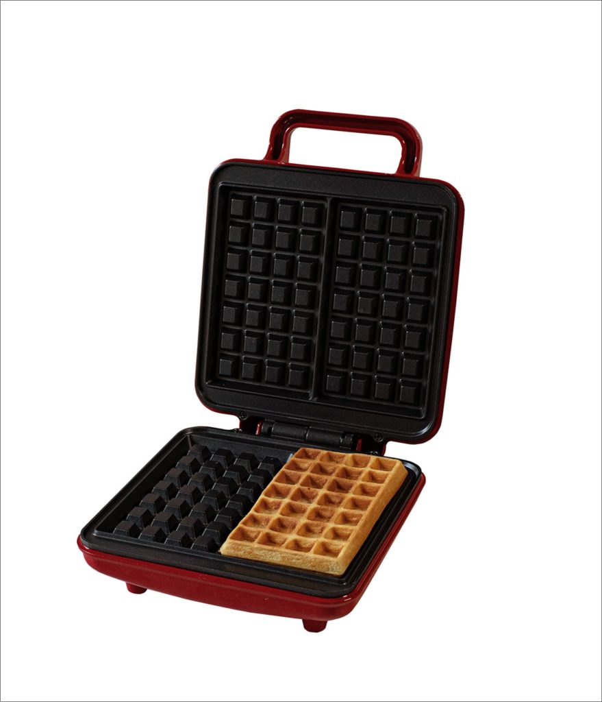 Swan Retro Belgian Waffle Maker - Red